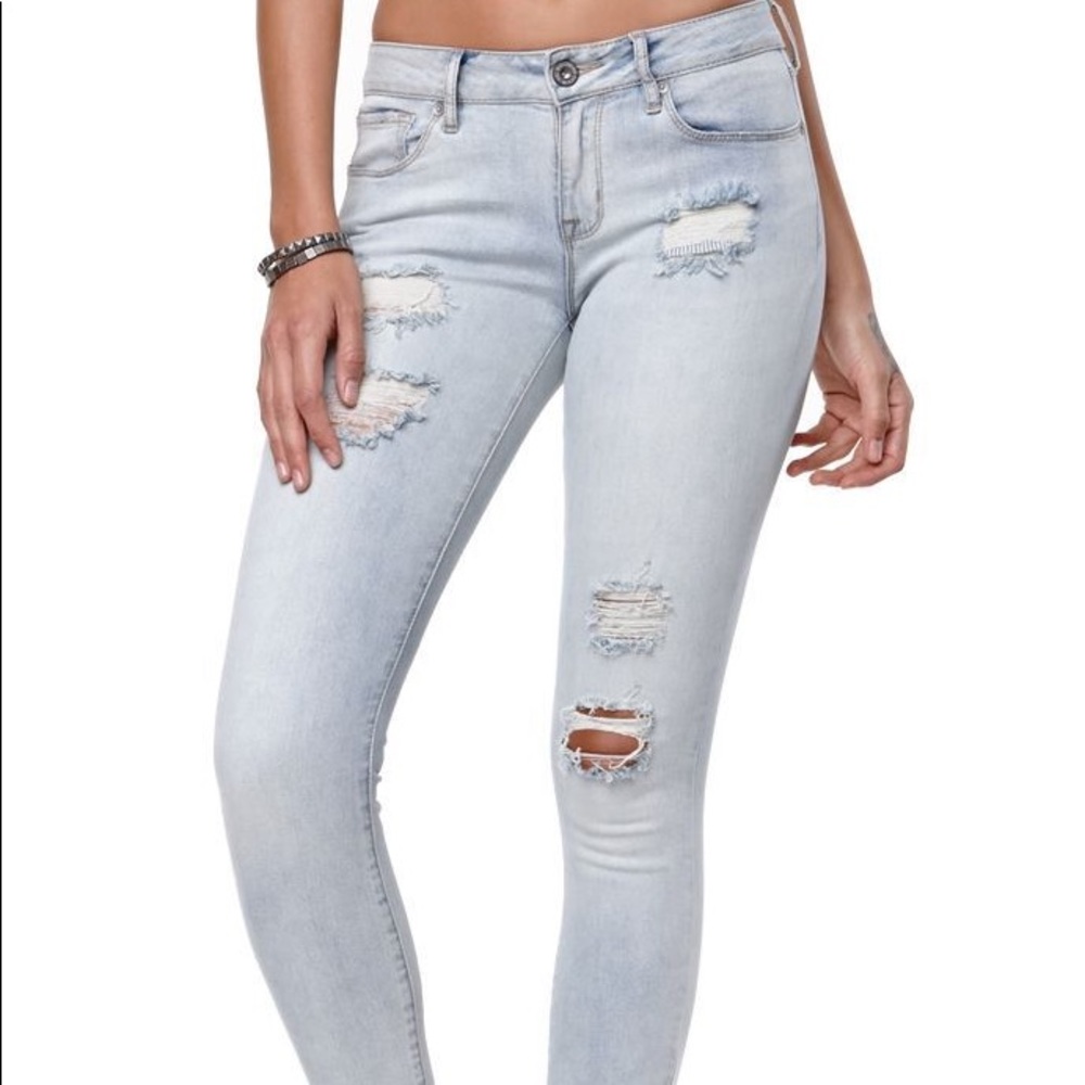 Pacsun light-wash lowrise distressed jeans US5